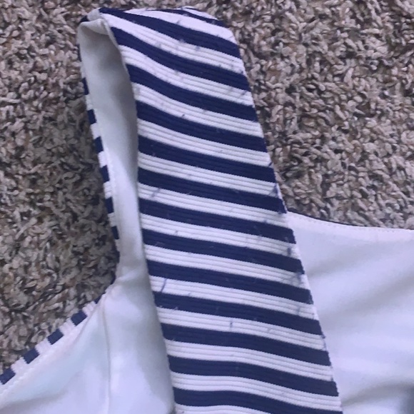 Blue and white flare dress - Picture 3 of 3